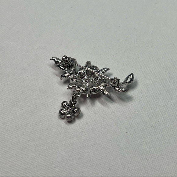 VINTAGE Silver Tone Dark Rhinestone Floral Brooch w/ Floral Drop Dangle - Picture 5 of 7